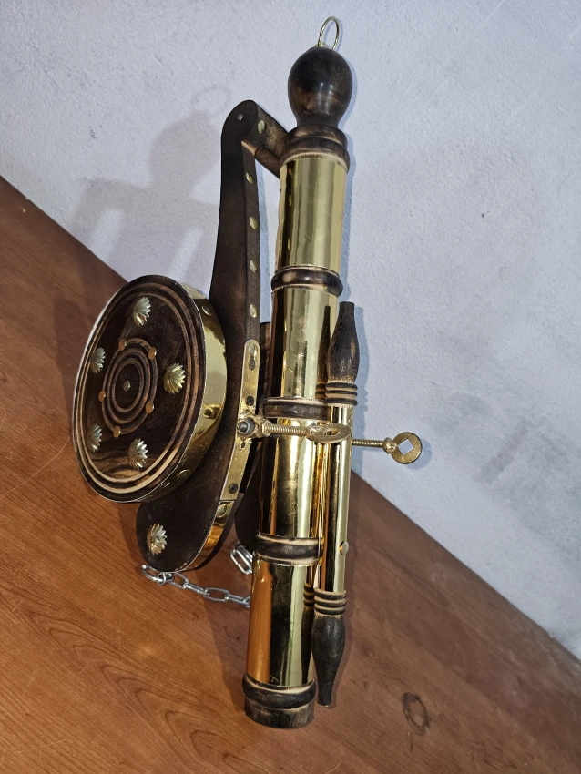 Luxury Wood Brass Cannon Tope